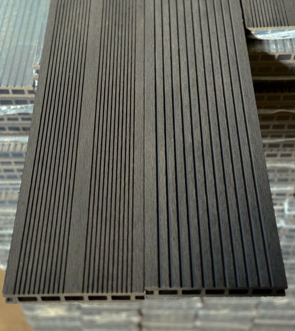 WPS-terrassendielen Anthrazit 21x145x3000 mm pro 1 Laufmeter